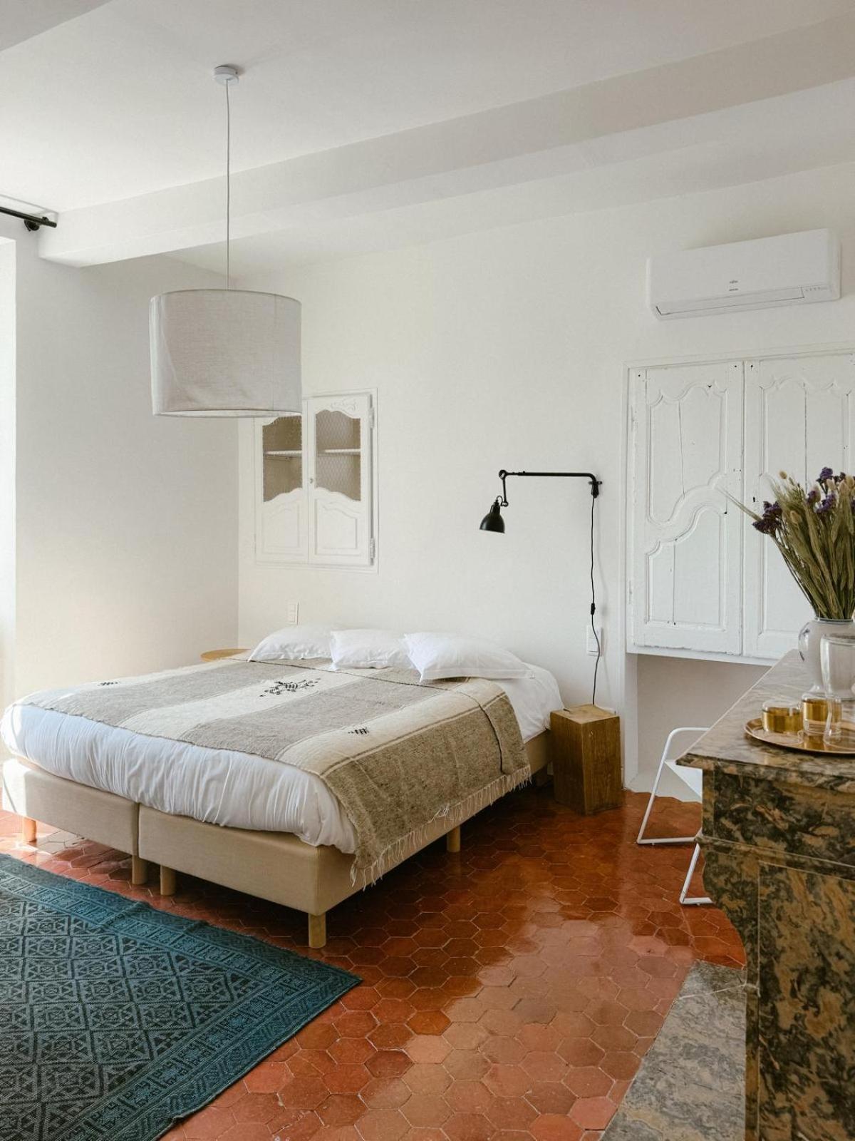 Double Room,1664687427:JPEG
